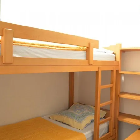 Cosy 6 Pers Avec Parking, Proche Et Commerces - Du Roi - Fr-1-250-105 *